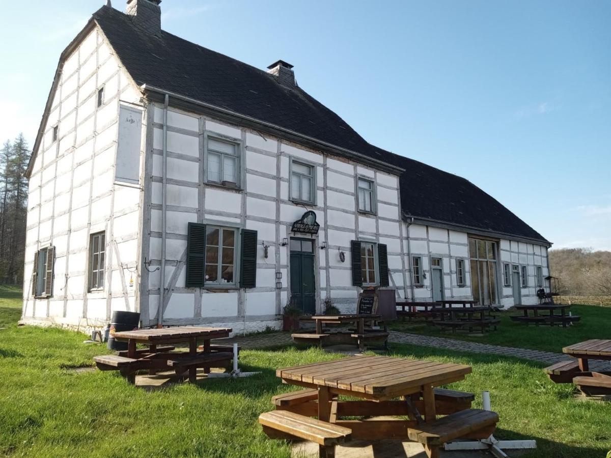 ナソーニュ Le Vieux Noyer Bed & Breakfast エクステリア 写真