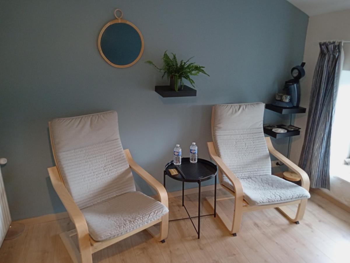 ナソーニュ Le Vieux Noyer Bed & Breakfast エクステリア 写真