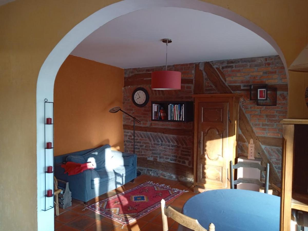 ナソーニュ Le Vieux Noyer Bed & Breakfast エクステリア 写真