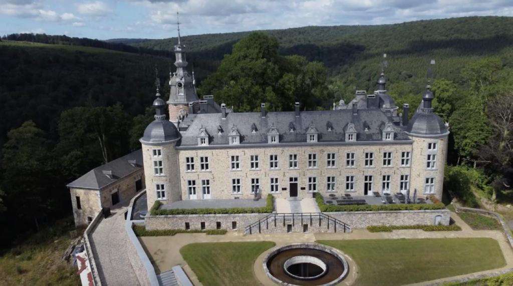 ナソーニュ Le Vieux Noyer Bed & Breakfast エクステリア 写真